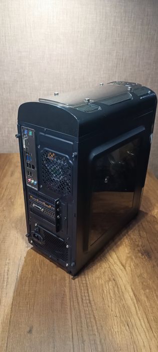 Бюджетен геймърски компютър