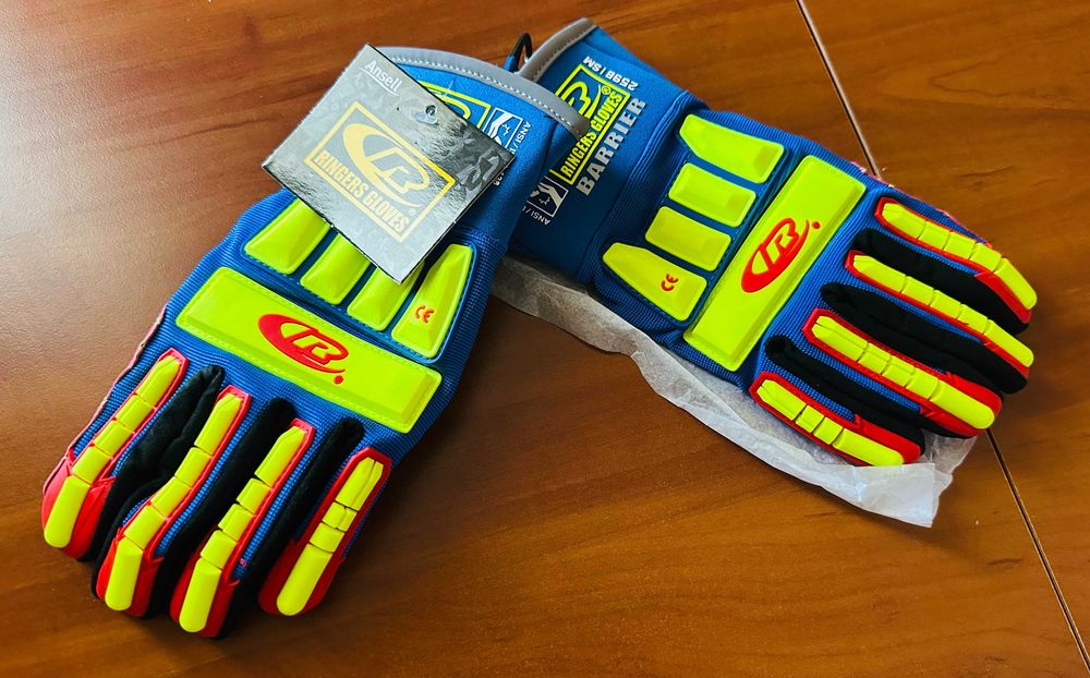 Mănuși impermeabile pentru sarcini grele cu rezistență avansată