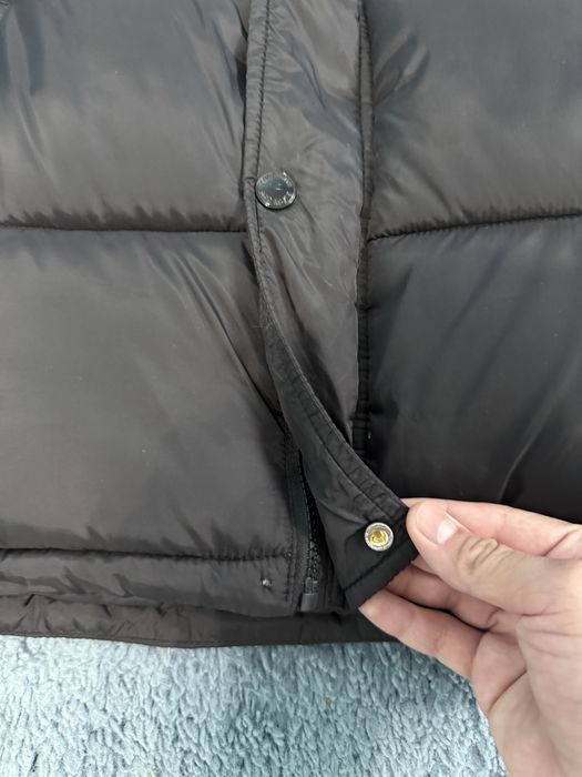 Geaca Burberry.