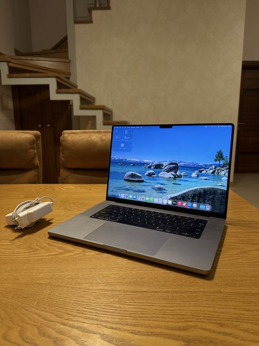 Laptop Apple Macbook Pro M2 Pro 32 GB RAM 16” Space Gray 500 GB SSD