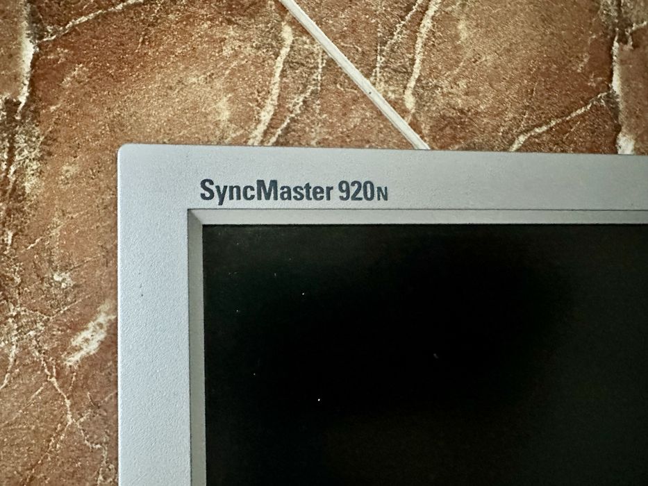 Монитор 19" Samsung SyncMaster 920N