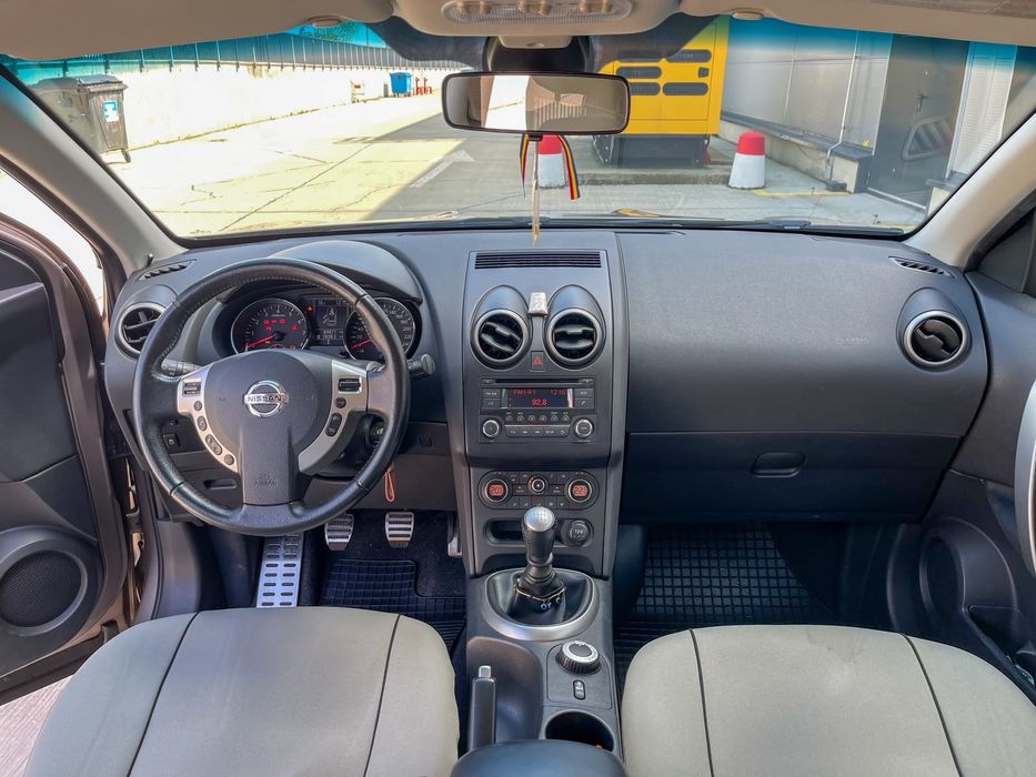 NISSAN Qashqai Fabricatie 2010, motor 2.0i aspirat 145 CP  4x4 Selectabil 6+1 viteze