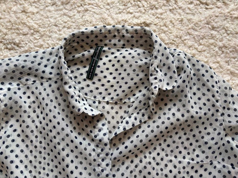 Camasa dama Stradivarius material finut semi transparent alba cu buline M/L