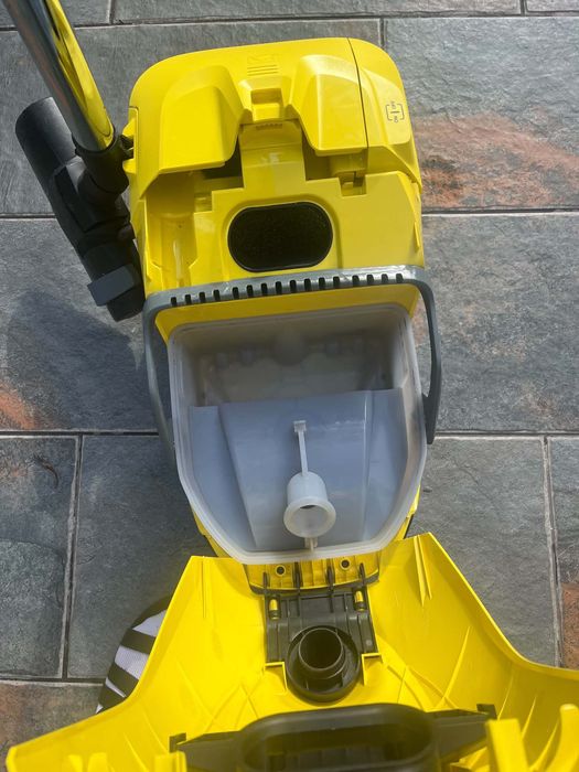 Aspirator cu apa