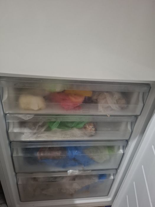 Продам холодильник