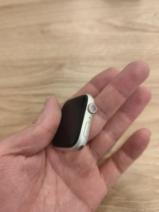 Apple Watch 7 45mm silver