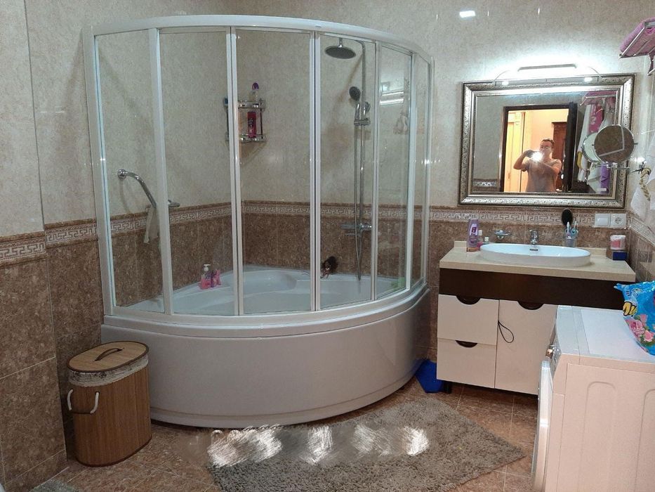 Srochno Yunusoboda Malika bozor 3 xona kvartira ijaraga beriladi