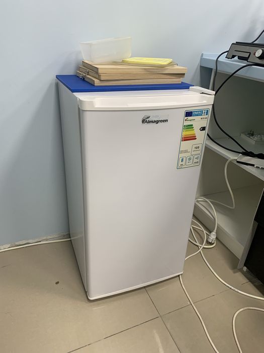 Холодильник маленький Almagreen