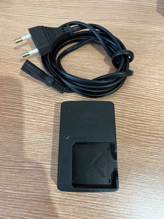 Фотоапарат Sony 20,1Mp с подаръци