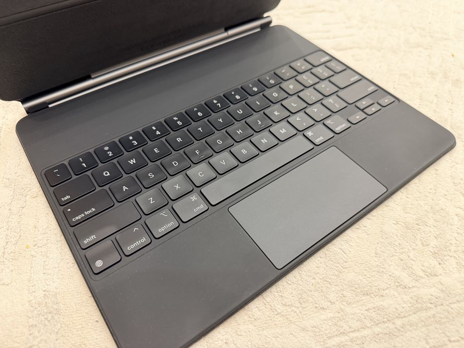 Apple magic keyboard for iPad Pro 12.9