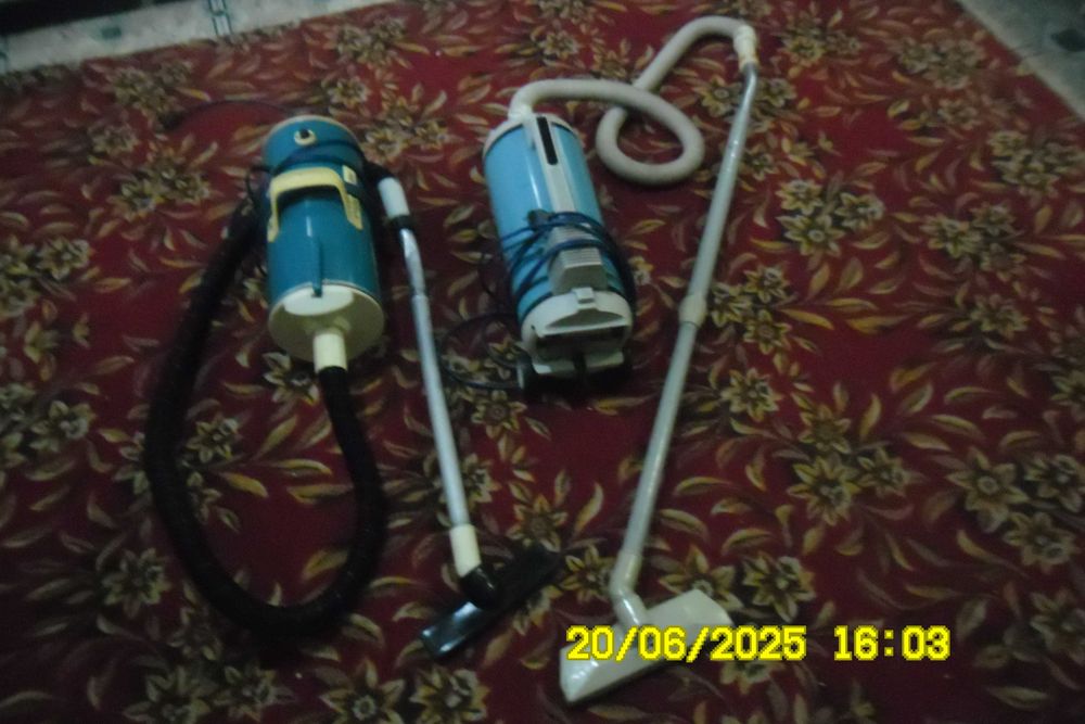 Продам срочно пылесосы рабочие .