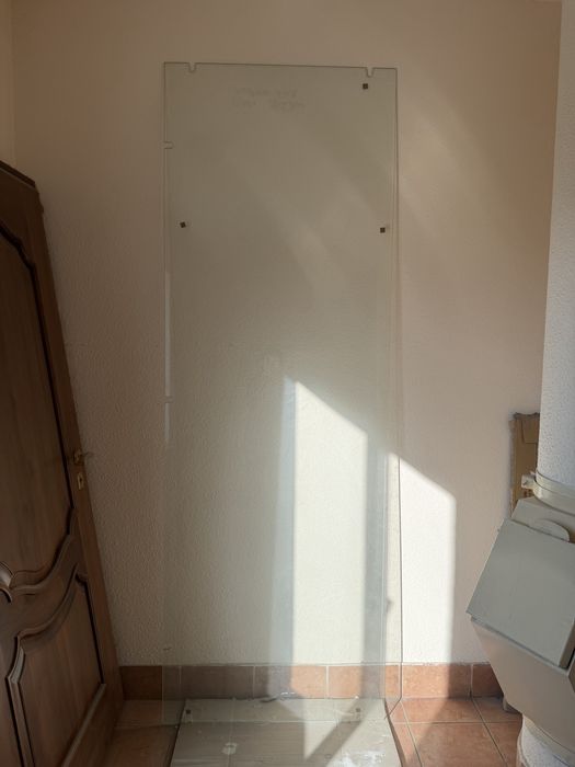 Стеклянна перегородка