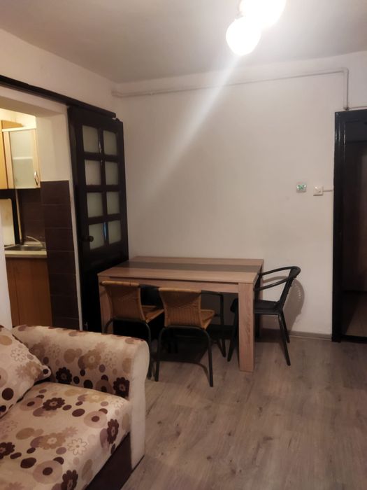 Închiriez garsoniera zona Armatei