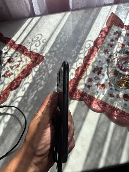 Vand iphon 11 Ca nou