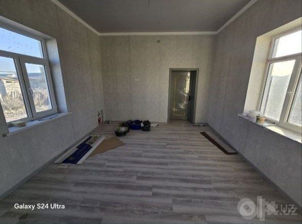 Qiziltepada Uchaska Katej sotiladi