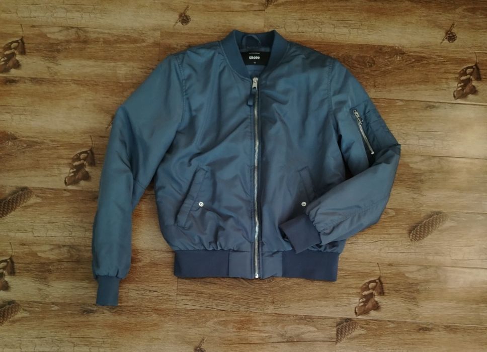 Geaca bomber cropp mărime xs