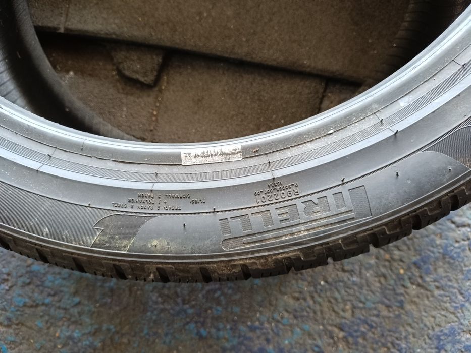 275 40 21 m+s Pirelli