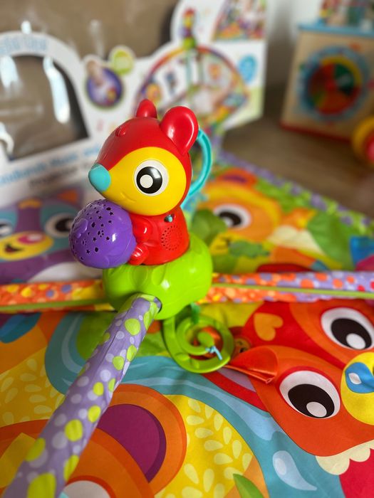 Playgro Активна гимнастика със светлини, музика и проектор