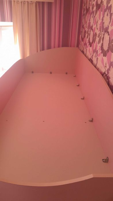 Продается двухъярусный кровать для девочки