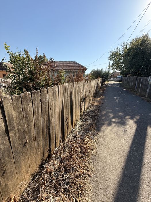 Vand teren intravilan 700mp utili