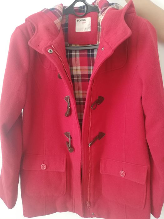 Продам пальто на девочку