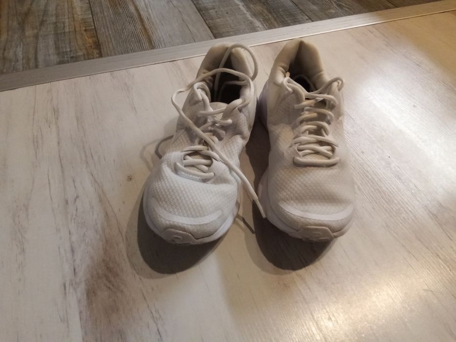 Дамски маратонки  Nike запазени