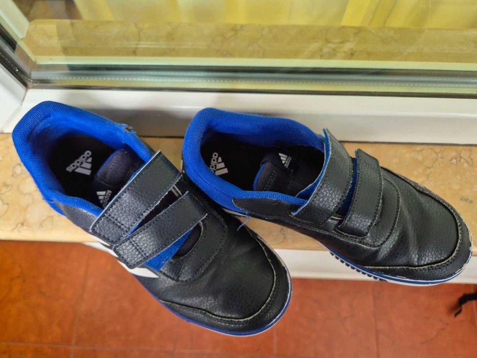 Маратонки Адидас 38 номер