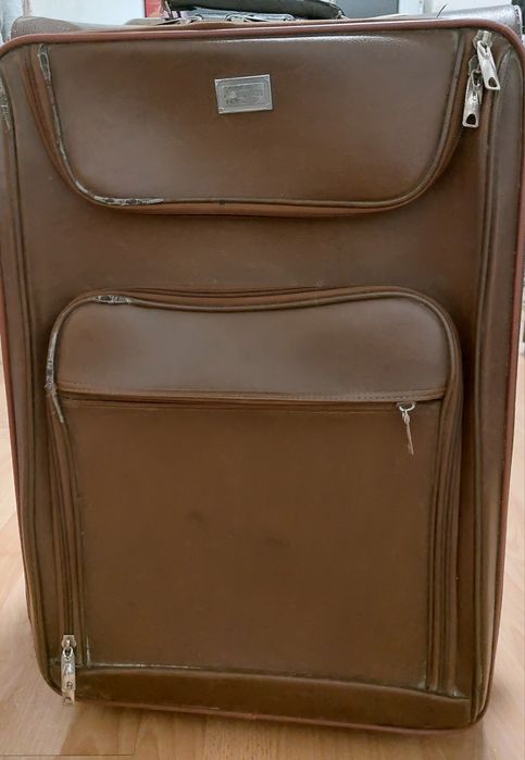 Чемодан 60×40×24