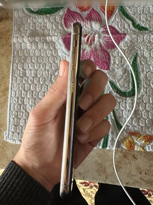 продается Iphone XS