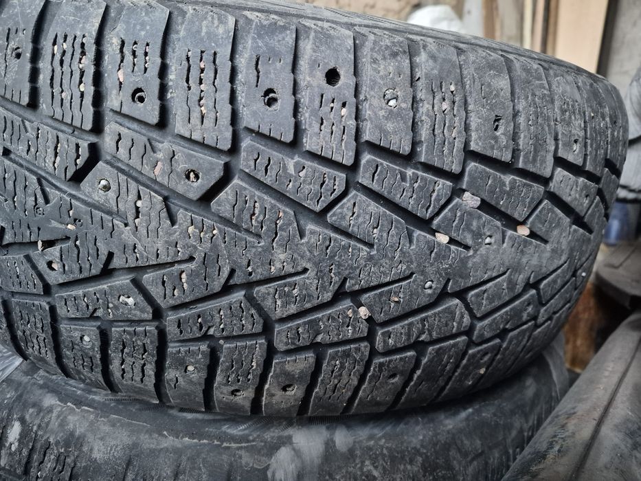 Продам резину.  17.