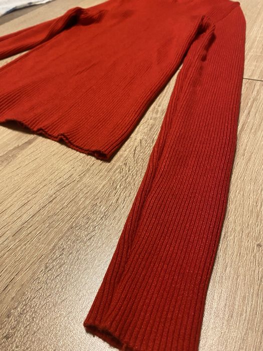 Червено поло PULL&BEAR