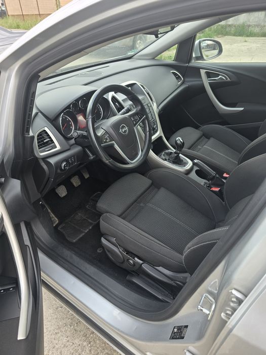 Opel Astra J 1.4 i Ecotec benzina Euro5