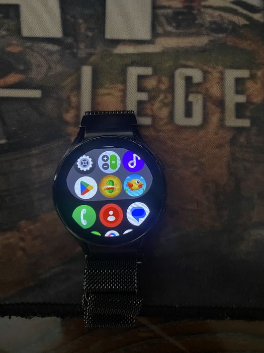 Часы Samsung Galaxy watch 4