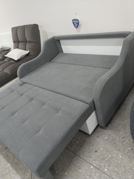 Продам подростковый диванчик