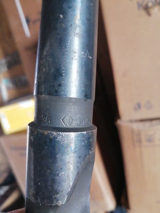 Продам резцы разные