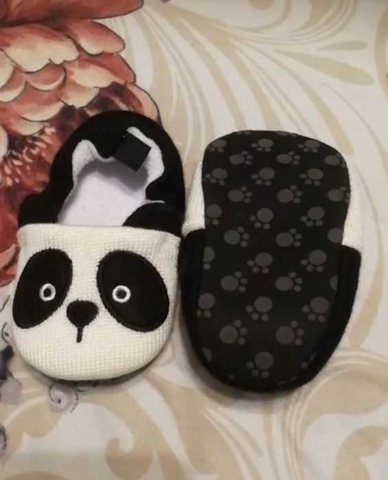 Детская обувь на малыша