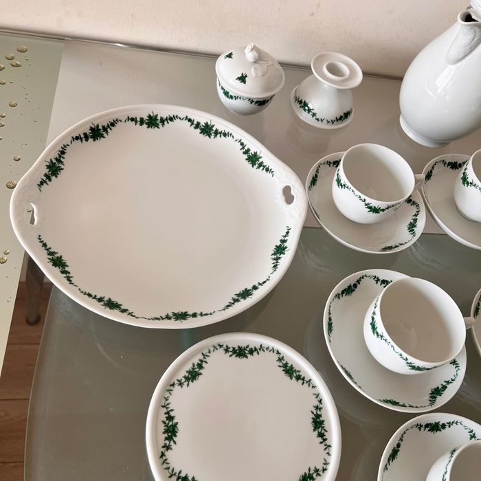 Alt Fürstenberg “Schlossgarten – Grüne Ranke” – кафе сервиз за 9 души