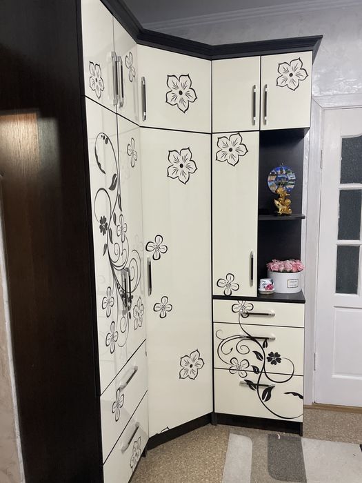 Прихожая угловая