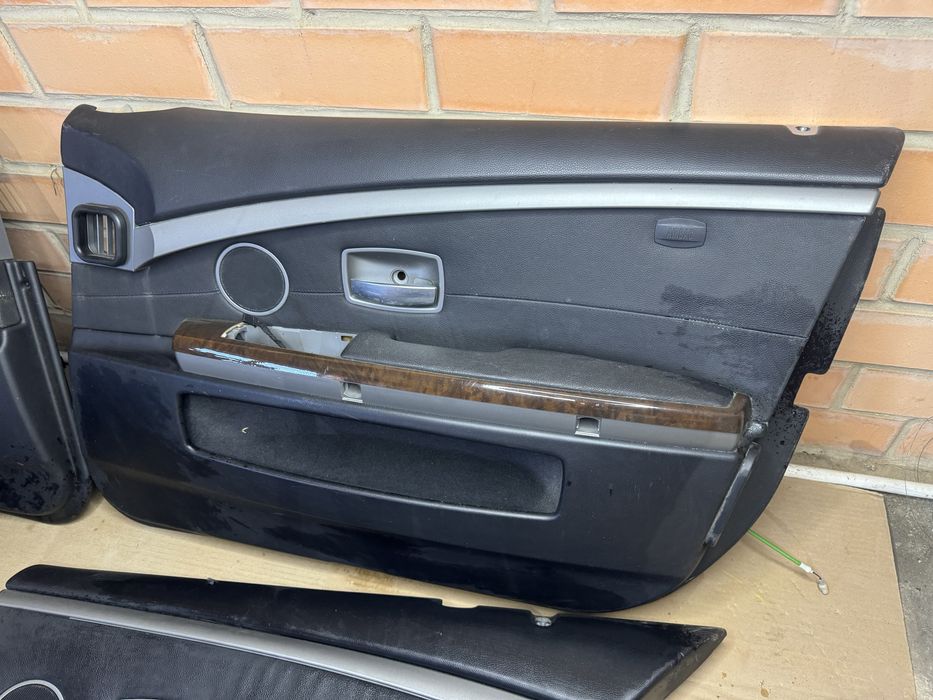 Дверные обшивки на БМВ Е65