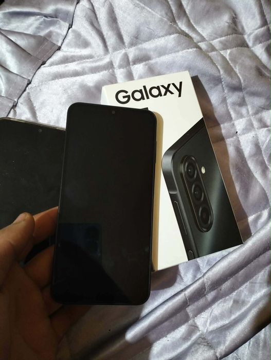 Telefon Samsung a 17