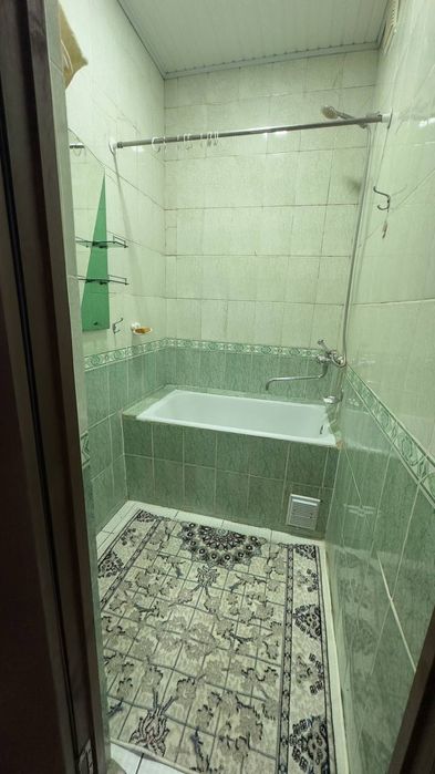 Уй сотилади Юнус обод 17кв 4 хонали 77 000$