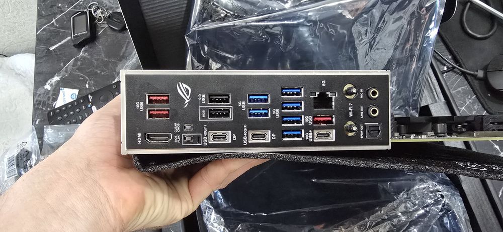 Материнская плата ASUS ROG STRIX X870E - H GAMING
