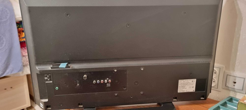 Телевизор Sony KDLi32RE303