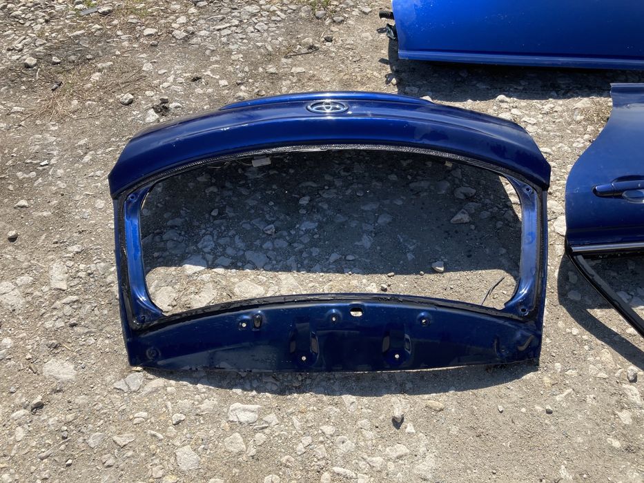 Багажници за Тойота Авенсис Т25 комби 2003- 2008г