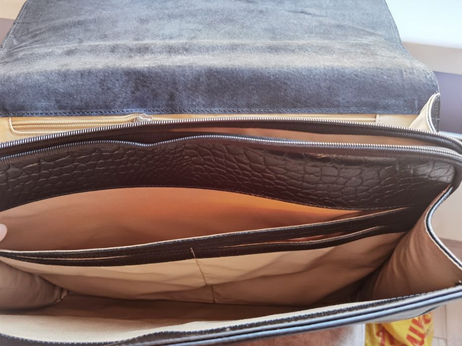 Бизнес чанта естествена кожа  BUSQUETS