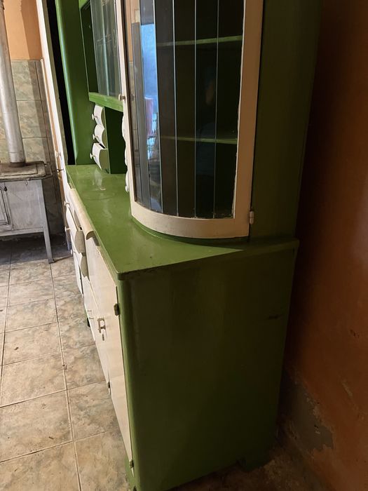 Mobila bucatarie veche