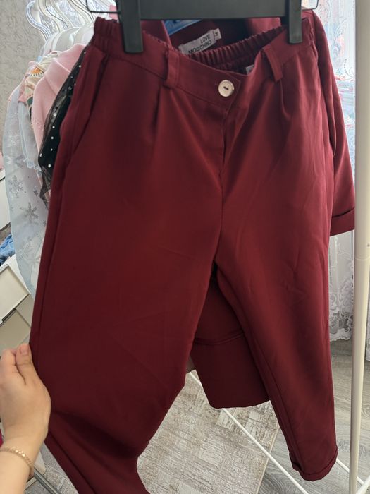 Продам брючные костюмы,размер М- 44