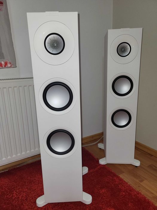 Boxe kef q 7 meta