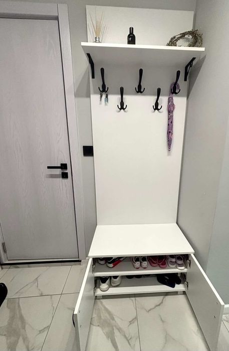 Антре и шкаф за обувки