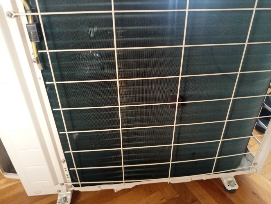 Климатик- Osaka 12 Btu  inverter